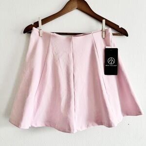 Move theology pink Lydia skort NWT medium